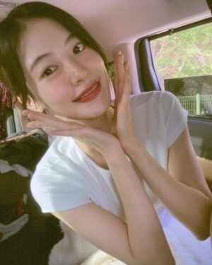 Ji Woo Instagram - 오늘밤 10시도 함께해주세요🩷
#소방서옆경찰서그리고국과수