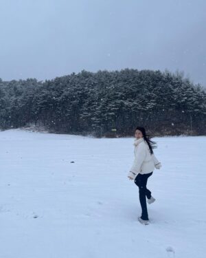 Ji Woo Instagram - ❄️🩵