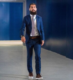 Jimmy Durmaz Instagram - “All you need in this life is ignorance and confidence, and then success is sure.” 

#confidence #DMZ #JD #beard #beardman #style