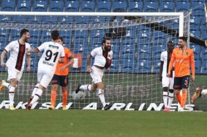 Jimmy Durmaz Instagram - Bravo takim 3 puan ama biz devam ediyoruz !! 🔴⚫️

3 important points but we keep on going with the hard work 🔴⚫️ #jd #jdbeard #dmz #beardman #karagümrük #gümrük