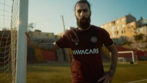Jimmy Durmaz Instagram - MANTALITE NO: 2 - "Jimmy Durmaz: Türk Asıllı"  Mantalite YouTube kanalında.

Presented by @vavacarstr 
Starring @jimmydurmaz

Created by @okansaykun

Co-Executive Producer: @rehamk

DOP: @omerberklii 
Camera Assistant: @velicanangin
Video Edited by: gurkanakkus7 
Coloring: gurkanakkus7 
Writer: @eneesgl
#işbirliği