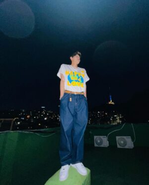 Jin Ho-eun Instagram - 🌏💛🍀HAPPY AND LOVE🌀💚😄