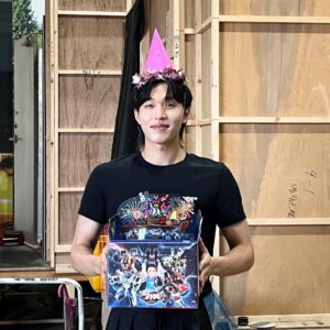 Jin Ho-eun Instagram - 생일 행복하게 보냈습니다! 모두 감사드려요! 😘🫶🏻 사랑하고, 사랑합니다 🤍💜💛🧡💚