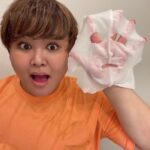 JinJin Instagram - 週1でOKで簡単に使えるズボラ男子必見の 「ウーノ　スキンモイスチャー3Dマスク」 乾燥しやすく硬い男子の皮膚に着目しうるおいモチ肌に導いてくれるの🥹✨ なんといっても男子の顔のサイズに合わせた大判サイズであご下までカバーできるの‼️ 最高すぎる🥹 しっとりモチモチ肌になって感動した🥹✨ @uno_mens_official #メンズスキンケア #シートマスク #ウーノ #スキンモイスチャー3Dマスク #uno_PR