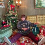 JinJin Instagram - JINCL冬服新作11/26(金)20:00から販売開始されます🥺💖💖 今回もまーじでかあいいの🥺🎄 お楽しみに🧸🧸