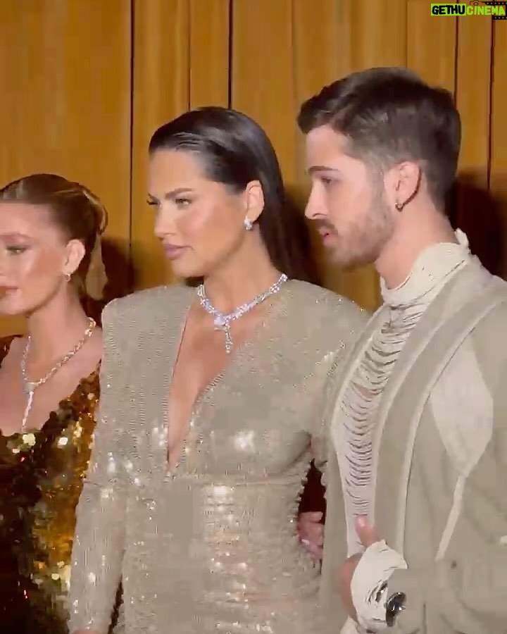 João Guilherme Ávila Instagram - As glam as it gets ✨🐍 75 anos do ícone @bulgari Serpenti. Pra celebrar tem a primeira colaboração criativa da Bulgari com um brasileiro, o carioca Gabriel Massan ❤️ #serpenti75 #BulgariJewelry São Paulo, Brazil