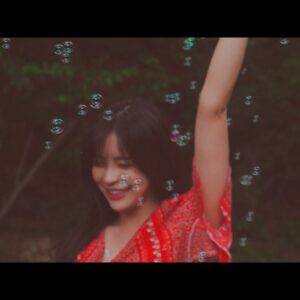 Jo Yoo-jin Instagram - 날 더워지면 생각나는 영상 @monster_fam