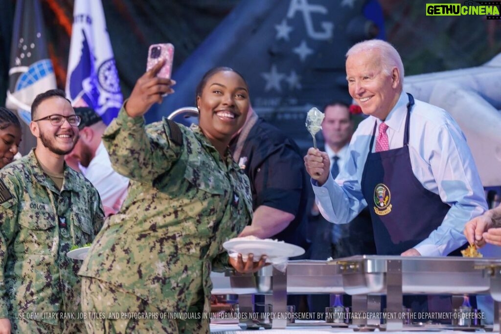 Joe Biden Instagram - Jill and I were honored to join American service members and their families for a Friendsgiving dinner this weekend in Norfolk. We have many obligations as a government, but only one truly sacred obligation: to equip those we send into harm’s way and care for them and their families when they come home.