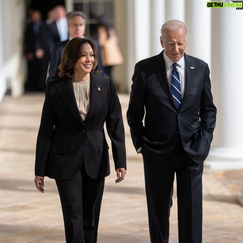 Joe Biden Instagram - It is a mistake to bet against the American people. Today, we learned the economy grew 4.9% in the third quarter. It is a testament to the resilience of American consumers and workers, supported by Bidenomics—my plan to grow the economy by growing the middle class.