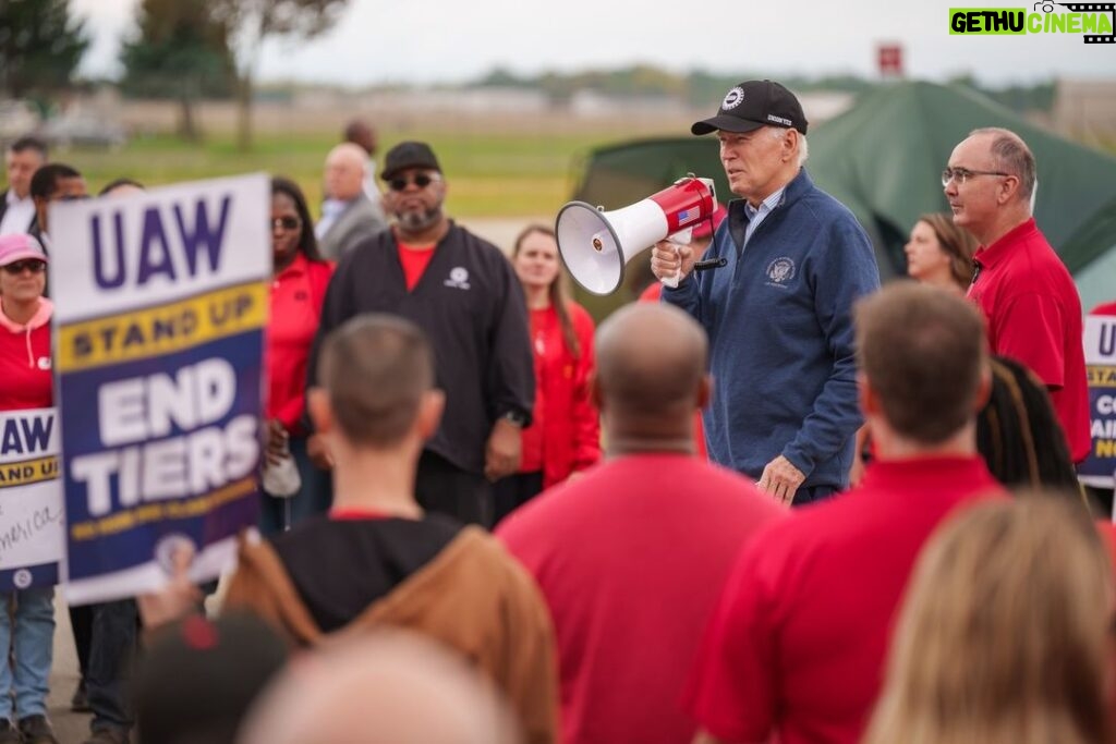 Joe Biden Instagram - Auto workers saved the automobile industry in 2008, and they made a lot of sacrifices when car companies were in trouble. Now, those companies are doing incredibly well—and these workers should be too.