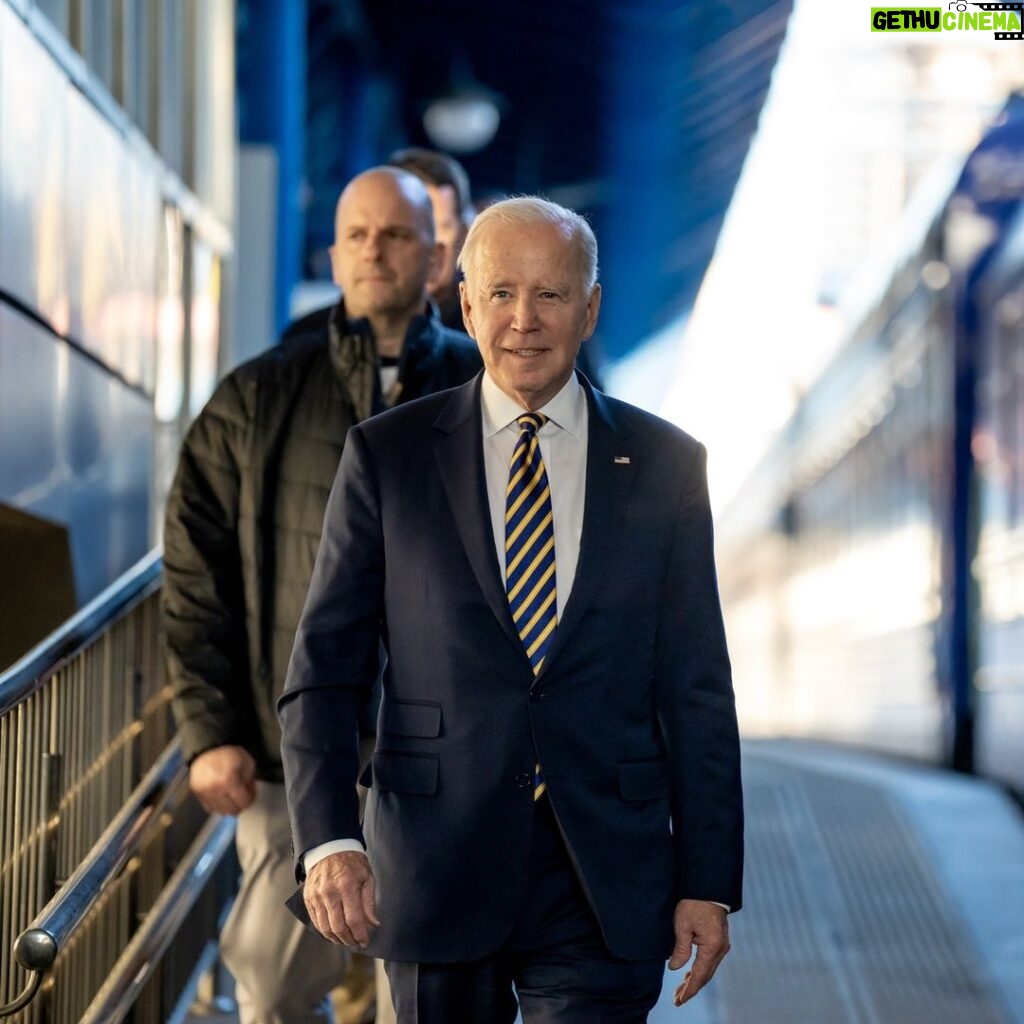 Joe Biden Instagram - Earlier this year, I boarded Air Force One for a secret flight to Poland. There, I boarded a train with blacked-out windows for a 10-hour ride each way to Kyiv to stand with the people of Ukraine ahead of the one-year anniversary of their brave fight against Putin. I was the first American president to enter a warzone not controlled by the United States military since President Lincoln. When I exited that train and met President Zelenskyy, I didn’t feel alone. I was bringing with me the idea of America, the promise of America to the people who are today fighting for the same things we fought for 250 years ago: freedom, independence, and self-determination. As I walked through Kyiv with President Zelenskyy, with air raid sirens sounding in the distance, I felt something I’ve always believed more strongly than ever before: America is a beacon to the world still.