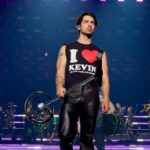Joe Jonas Instagram - We ❤️ you New “I Heart” tees now available in our store. Get yours!