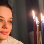 Joey King Instagram - Happy Hanukkah 💛💙