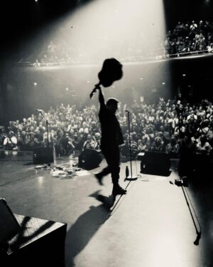 Joffrey Charles Instagram - Je trouve toujours pas les mots pour décrire comment je suis grateful de vivre tous ces beaux moments…🙏

Merci infiniment ❤️