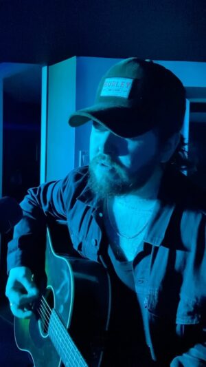 Joffrey Charles Instagram - Higher - @chrisstapleton 

Je suis tu le seul qui l’écoute non-stop depuis sa sortie? 
Insane album 🔥

#countrymusic #country #music #cover