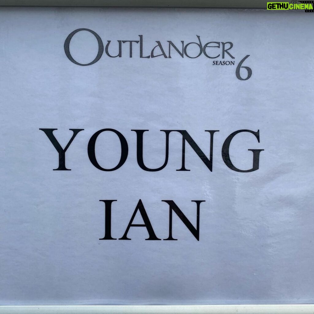 John Bell Instagram - 🚨 Outlander WRAPPED 🚨 Bit late to the party, but as you are all aware now we have officially wrapped on Outlander Season 6! Despite all of the challenges thrown our way we have made it to the end and I couldn’t be prouder of the results. Masks were worn, tears were shed, and Sassenachs got sassy Thank-you to my amazing cast mates and our incredible crew for an unforgettable season. To the fans, watch out! Young Ian and Rollo’s adventures are well on their way to your 📺 🐺🏹✨🥃 Fraser's Ridge, North Carolina