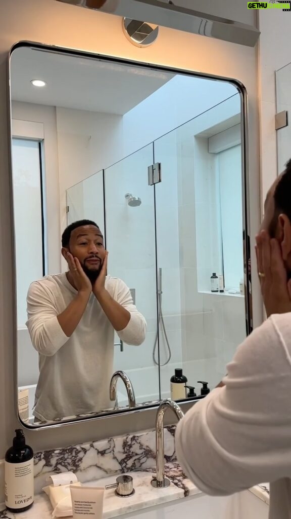John Legend Instagram - Legendary skin? Yes please! 🫧💦 @Loved01Skin by @JohnLegend was crafted to nourish, moisturize & balance PH. Shop now via the link in bio. #AmazonFashion #AmazonBeauty