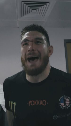 Johnny Eblen Instagram - “That’s a BAD cut” 😱

Champ @johnnyeblen wants more belts after securing a huge win over @fabian_edwardsmma in Dublin 👊 #Bellator299