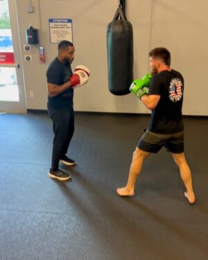 Johnny Eblen Instagram - Trainin, travelin, & shootin son of a gun

Last vid is epic 🤣