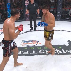 Johnny Eblen Instagram - 𝑪𝑯𝑨𝑴𝑷𝑰𝑶𝑵𝑺𝑯𝑰𝑷 𝑴𝑶𝑴𝑬𝑵𝑻 🏆

@johnnyeblen left no doubt at Bellator 282 that he was here to stay capturing the Bellator Middleweight World Title 

#PFLvsBellator