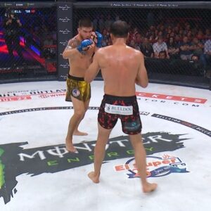 Johnny Eblen Instagram - 𝑪𝑯𝑨𝑴𝑷𝑰𝑶𝑵𝑺𝑯𝑰𝑷 𝑴𝑶𝑴𝑬𝑵𝑻 🏆

@johnnyeblen left no doubt at Bellator 282 that he was here to stay capturing the Bellator Middleweight World Title 

#PFLvsBellator
