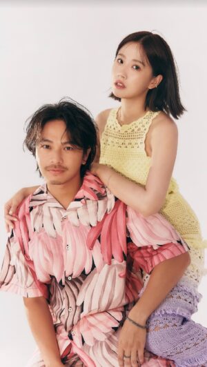 Johnny Yang Instagram - 美人圈數位封面 #方志友 #楊銘威
美人圈Digital Cover 7月封面人物✨
@johnny__bms @beatricefang 👏💕

方志友和楊銘威在拍攝現場玩起了黑白猜🤣
快來猜猜看誰是最後贏家✨

🔎完整專訪資訊 @beauty321 🌹

Editor-in-Chief / Cherrie Yeh 
Photographer / kadosa 
Video / Nora Sun + 70 
Design / Vicky
Text / 嘻嘻 
Stylist / Amanda
方Makeup / JimyWu(Backstage)
楊Makeup / TSENGKUOWEI
Hair / Amber(80‘s Studio)
JEWELRY / SHEE’S FINE JEWELRY 
FASHION / ALLSAINTS，Chloé，H&M，John Varvatos，LONGCHAMP，MICHAEL KORS，MOSCHINO，MSGM，maje，Sandro

－
#楊銘威方志友 #方志友beatrice
#beauty封面之星 #beauty數位封面 #美人圈數位封面
#digitalcover #beauty321 #beauty美人圈
