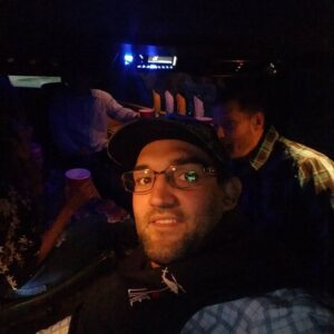 Johny Hendricks Instagram - Heading the go see @wadebowen can't wait to hear some good country music. #texascountrymusic