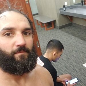 Johny Hendricks Instagram - Just got done with a roll @genesisjiujitsu now about to hot tub and sauna #bjj #weightcut #thegrind @bareknucklewbkff