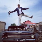 Joko Anwar Instagram - Waktu suting masih pakai jas.