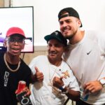 Jon Vlogs Instagram - Que loucura que foi esse sábado, realizei um sonho de fazer um evento que juntasse inúmeras experiências automobilísticas: carros superesportivos, drifts, disputas de arrancada, kart e até motocross! Obrigado por todo mundo que fez parte disso de alguma forma 🫶🏻 @ubisoftbrasil @redbullbr Piracicaba - SP