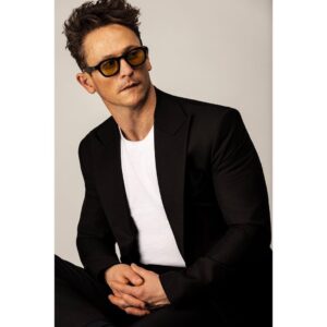 Jonathan Tucker Instagram - BOND OFFICIAL w/ my friend @igeeokafor 

Link in bio.