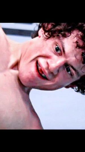 Jordan Leavitt Instagram - The People's Main Event! 🤗
#longlivethemonkeyking 

Those 42 guest at the Apex are lucky indeed 😏
#warmonkeyking 

#mmamemes #mma #ufc #bjj