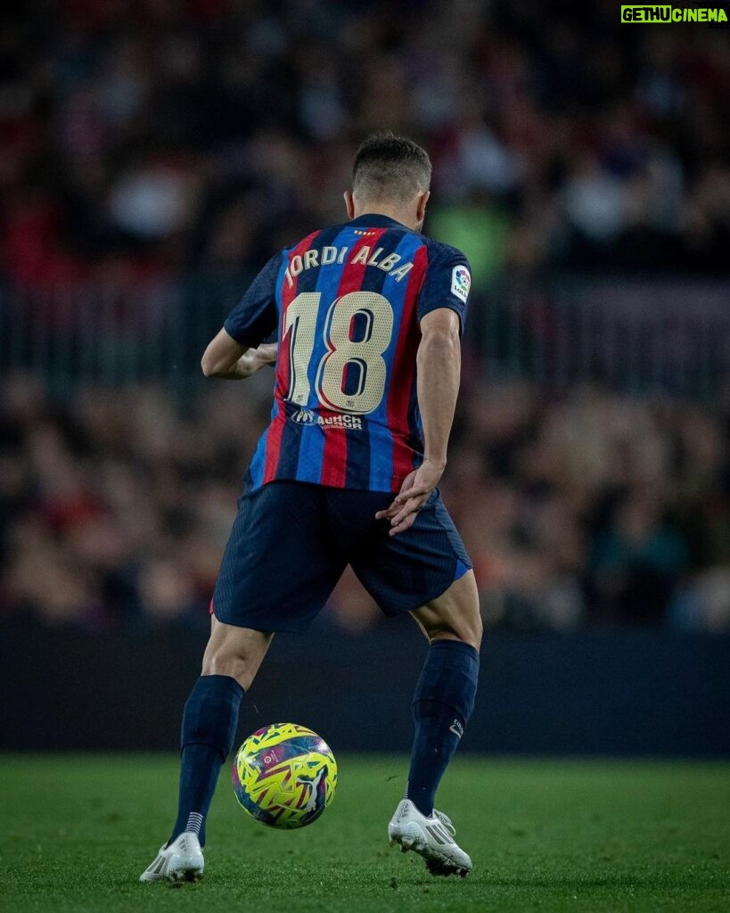 Jordi Alba Instagram - ⚔️🔵🔴 @fcbarcelona Spotify Camp Nou