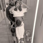 Jordi Alba Instagram - Y cuando la historia parecía completa, le diste una vuelta de 360, tú eres el 50 de mi 50 y ahora todo huele y sabe mejor 🎶 ¡En Julio nos convertiremos en familia numerosa! Te esperamos con muchas ganas bebé ♥️ #17semanas