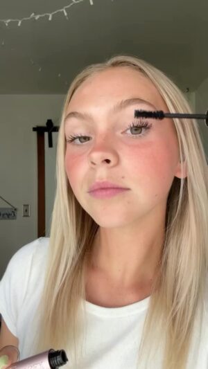 Jordyn Jones Instagram - #TooFacedPartner my lashes have never looked better…love the new Better Than Sex Foreplay Lash Primer by @toofaced #betterthansex @ultabeauty