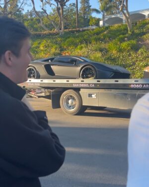 Jordyn Jones Instagram - I JUST BOUGHT AN AVENTADOR LP700-4 ROADSTER ❤️‍🔥❤️‍🔥 just in time for these amazing gas prices 😵‍💫 plz enjoy these videos of me taking delivery of my first supercar 🤭 also peep the pic with my lockscreen because manifestation is real ♓️ #V12Girl