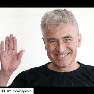 Jorge González Instagram - #Repost @nicolaspavie with @make_repost
・・・
En Marzo de este año un día antes de venirme a Cuba grabamos junto a la @danii.esp esta cápsula para la franja de @aprobemosdignidad por una invitacion del gran @torosolovera

En un principio estaba pensada para Abril pero se quedó guardada y finalmente salió hace un par de días. Esta es la alegría que se produce cuando se trabaja entre amigos y en familia y no por plata ni intereses personales. 🙂

#apruebo #convenciónconstitucional
#nuevaconstitucion

@jorgegonzalezmusico
@jorgegonzalezdocumental