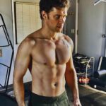 Joseph Morgan Instagram - Before the blood… This was taken right before I shot the scene coming out of the pool of blood in @dctitans I trained hard with @nunodesalles76 for 6 months 5/6 times a week, all vegan diet.