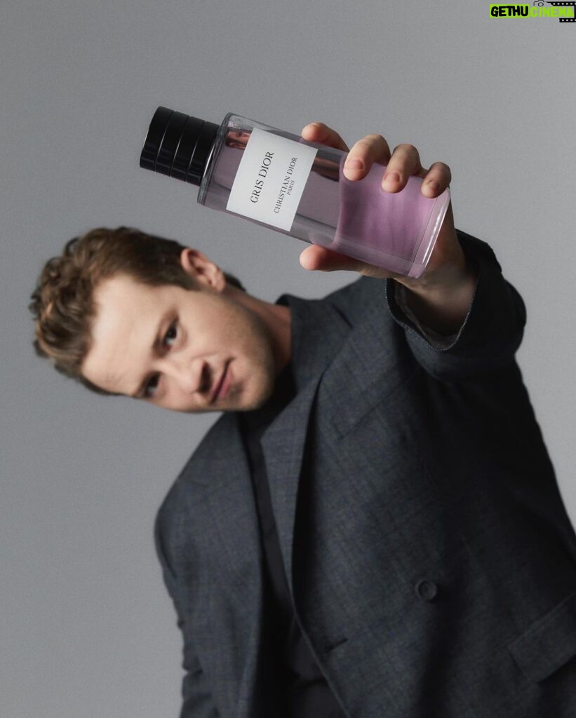 Joseph Quinn Instagram - The House of Dior is pleased to welcome British actor @josephquinn as the first global ambassador for the Gris Dior fragrance of La Collection Privée Christian Dior. • #GrisDior #DareInGrey #DiorLaCollectionPrivee