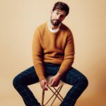 Josh Peck Instagram - Who sits like this?