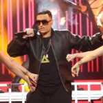 Josie Instagram - Contemplando el Limbo de @daddyyankee en @tucaramesuena y siento que nunca más saldré del Limbo de Cernuda: "Inhóspita en su adorno parsimonioso, porcelanas, bronces, muebles chinos, la casa oscura toda era, pálidas sus ventanas sobre el río, y el color se escondía en un retablo español, en un lienzo francés, su brío amedrentado..." Espero que os haya gustado y os espero el viernes que viene para vivir juntos la entrega más increíble de este programa ídem... #viviendorase 😘