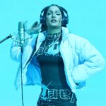 Josie Instagram - Yo soy la jefa y tú ere' la secretaria No estás a nivel pa' ser mi adversaria Mira cómo visto, cáchame la indumentaria Pa' mí no hay vacuna, soy como la malaria... 🎉🥳🎉 @villanoantillano @bizarrap @tucaramesuena #viviendorase :-)