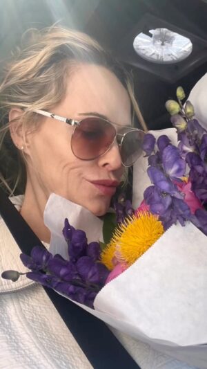 Josie Bissett Instagram - Summer in Seattle 🙏❤️ Have a great weekend!