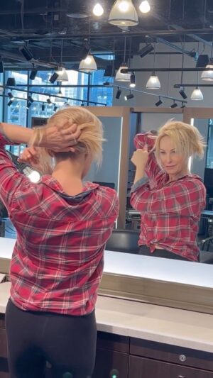 Josie Bissett Instagram - So grateful for this man. Jason has been coloring my hair for over 20 years and he knows all my secrets 😃 Thank you for brightening my morning my friend #JasonLewis @genejuarez_bellevue #hairstyles #haircolor #blondehair #oribeobsessed #oribe #kerastase