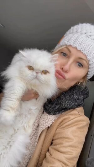 Josie Bissett Instagram - It feels official when it snows. Let the holiday season begin! Now I just need the rest of my family here ❤️Counting down the days❤️