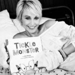 Josie Bissett Instagram - There are 18 shopping days left until Christmas and I may be a little bias but I have a pretty great gift idea for the little Tickle Monsters in your family ☺️ Get the laughter kit and start making memories (and don't forget to tag me so I can share!) You can find it on Amazon! #chilldrensgifts #giftguide #makememories #ticklemonster #ticklemonsterlaughterkit #childrensauthor Seattle, Washington