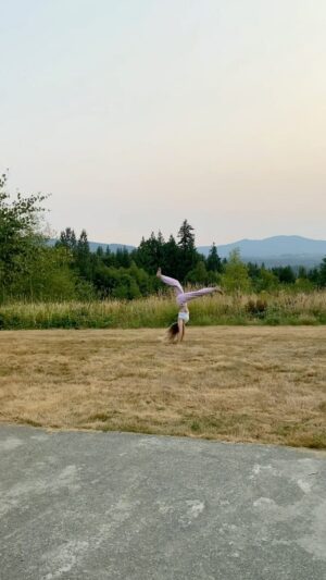 Josie Bissett Instagram - Soaking up the last moments of summer before both my kids head to college. My heart is full and reminiscent. 
Are any of you becoming empty nesters this year? 

@mayarstess #mason  #illbeaok #emptynesters #summervibes #endofsummer #familyiseverything