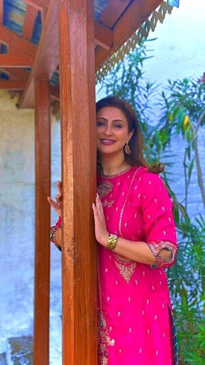 Juhi Babbar Instagram - Spent the weekend in Chandigarh and was invited to the Cp67 mall Mohali .Wore this Gorgeous Outfit by @mahzabeenpirzada_label 🌟
The intricate embroidery on it is pure art, and ofcoz Fuchsia pink my all-time favorite 💕

Not to miss this beautiful location The Nalagarh Heritage Fort and Resort - a blend of classic, heritage, and beautiful architecture. 🏰
A beautiful outfit in a beautiful surrounding, I just happened to be a part of all of it…💫💕

#ChandigarhDiaries #Fashionista  #PinkLove #EmbroideryArt #NalagarhHeritage #HeritageFort #BeautifulDestinations #WeekendVibes #ClassicBeauty #ArtisticElegance #FashionGlam #Cp67Mall #FashionInspiration #ResortGetaway #CulturalHeritage #SpectacularViews #OutfitOfTheDay #CulturalExperiences #GratefulHeart #Womenwear #JuhiBabbarSoni