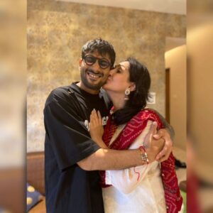 Juhi Babbar Instagram - From holding you in my 𝑮𝒐𝒅𝒊 to going on my toes to give you 𝑷𝒂𝒑𝒑𝒊 you’ve grown into an amazing young man❤️❤️
Here’s to another year of adventures, growth and making cherished memories🌟😘
Wising you a very Happy Birthday My Chhotu Babu: Prateik Patil Babbar❤️💫
Lots of hugsssss and kissessss❤️😘

#HappyBirthday #Prateikpatilbabbar #BirthdayLove #Babbar #BirthdayCelebrations #PartyTime #BirthdayHappiness #PratiekBabbar #JuhiBabbarSoni