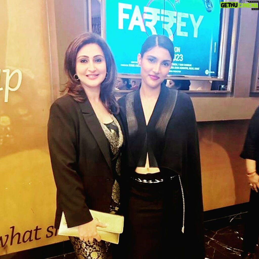 Juhi Babbar Instagram - FARREY holds an exceptionally special place in my heart❤️ as I am sharing the screen with my very first student , Alizeh🙌❤️ Wishing you great luck today with the release💫May this film open doors to countless opportunities for you🌟 I have always, and will always, admire your unwavering confidence and your discerning choice of steering clear from the conventional glamour-centric roles often found in Bollywood💖 How this film has finally happened is also a story for another day😊but I am genuinely happy that it did because, there couldn't be a more fitting launch for you👍 To say you've done absolute justice to your character would be an understatement. Witnessing your growth and your tireless dedication day and night fills me with immense joy❤️ Love you My Girl, Alizeh, you have definitely done all of us Proud, your Parents Atul and Alvira, Salman( Mamu), and your Nana (Salim Uncle) Also what better day than today,to receive all the love and blessings on your Nana's birthday🤗 Bless you Baby✨🙌🏻 #farreh #skfilmsofficial #reellifeproduction #alizeh #proudmoment #bollywood #premiere #newfilm #student #intheatresnow #juhibabbarsoni #Imaanbabbarsoni #memories #special night